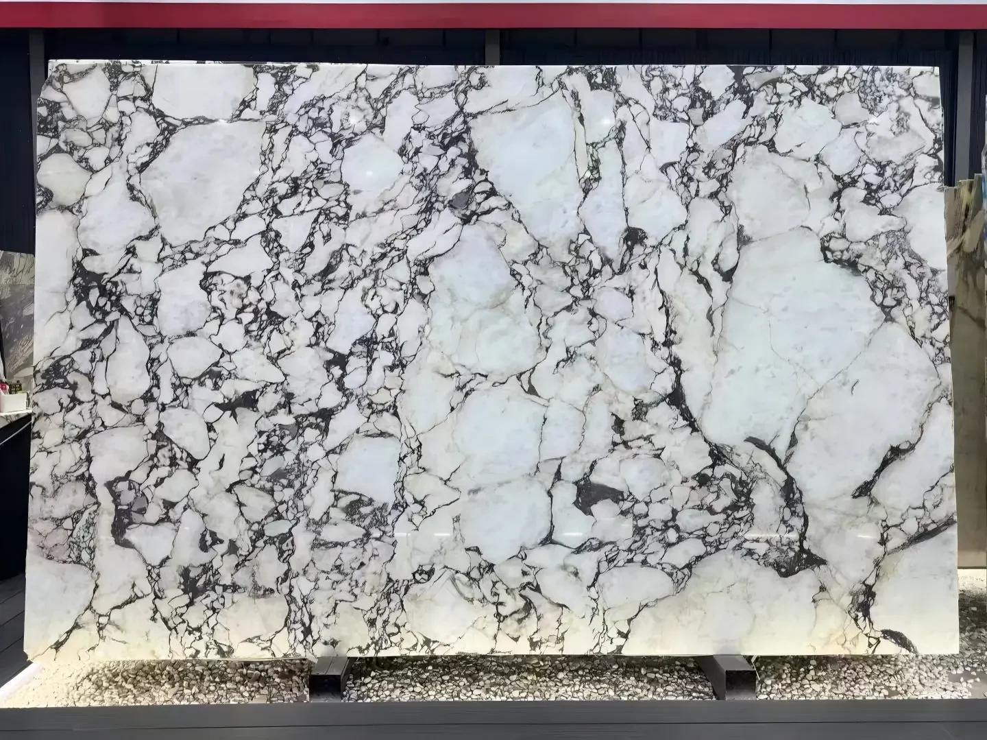 Calacatta Viola Bvlgari Marble Full Slab Calacatta Viola Bvlgari Marble full slab with cream background and burgundy violet veining